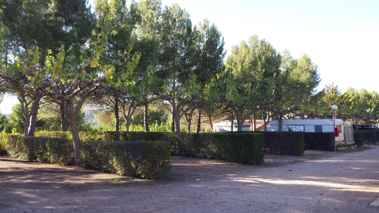 Montsant Park Camping & Bungalow Ulldemolins Buitenkant foto
