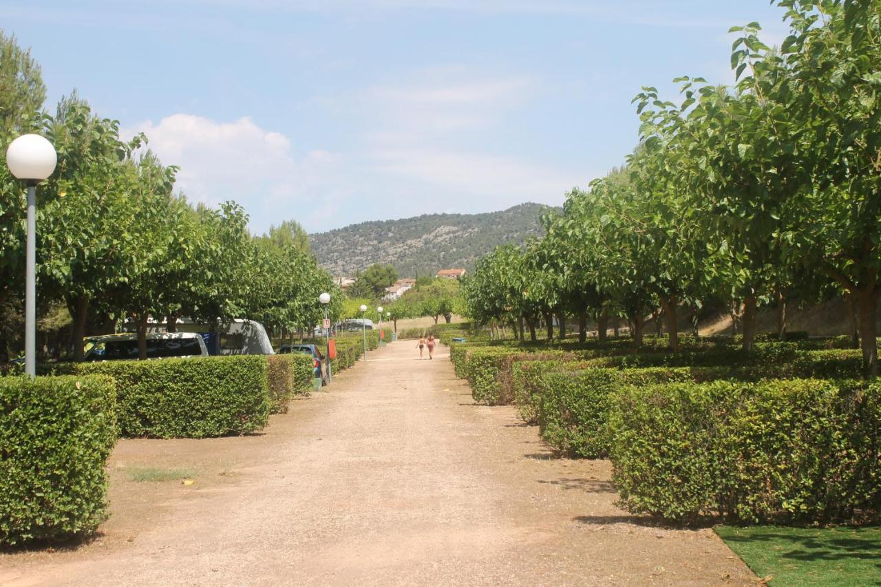 Montsant Park Camping & Bungalow Ulldemolins Buitenkant foto