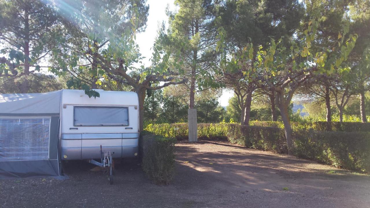 Montsant Park Camping & Bungalow Ulldemolins Buitenkant foto