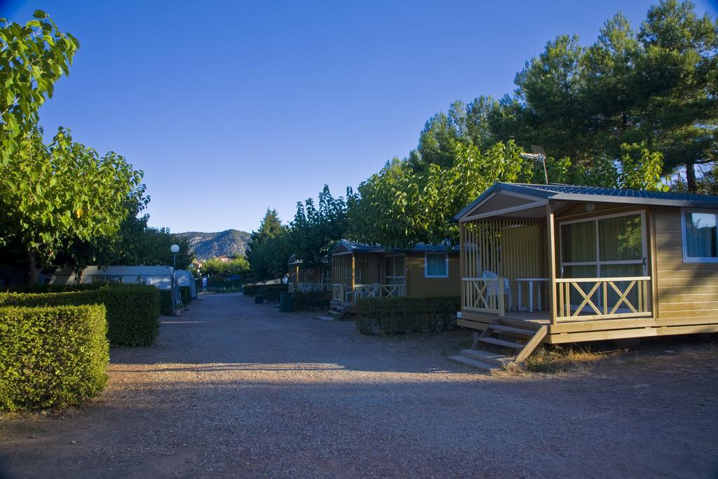 Montsant Park Camping & Bungalow Hotel Ulldemolins Buitenkant foto