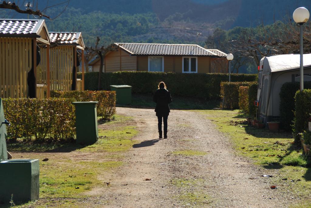 Montsant Park Camping & Bungalow Ulldemolins Buitenkant foto