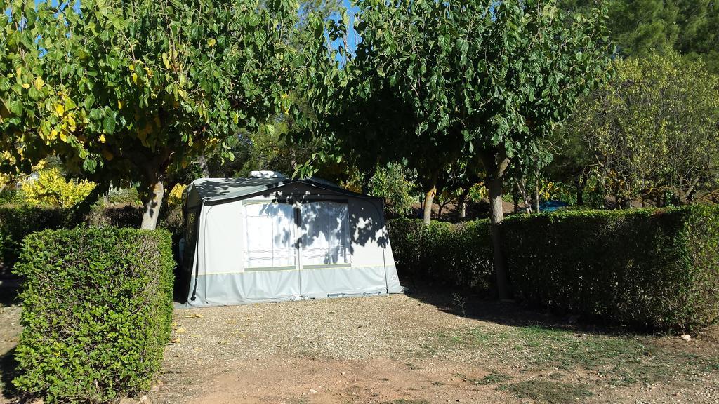 Montsant Park Camping & Bungalow Ulldemolins Buitenkant foto