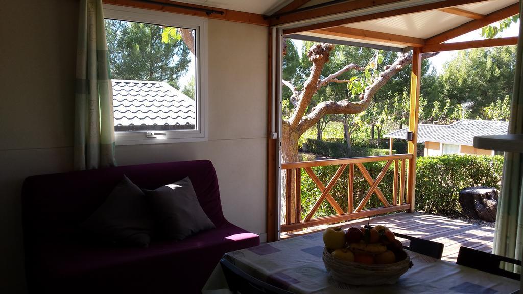 Montsant Park Camping & Bungalow Ulldemolins Buitenkant foto