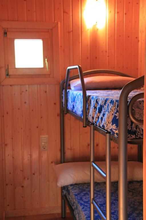 Montsant Park Camping & Bungalow Ulldemolins Buitenkant foto