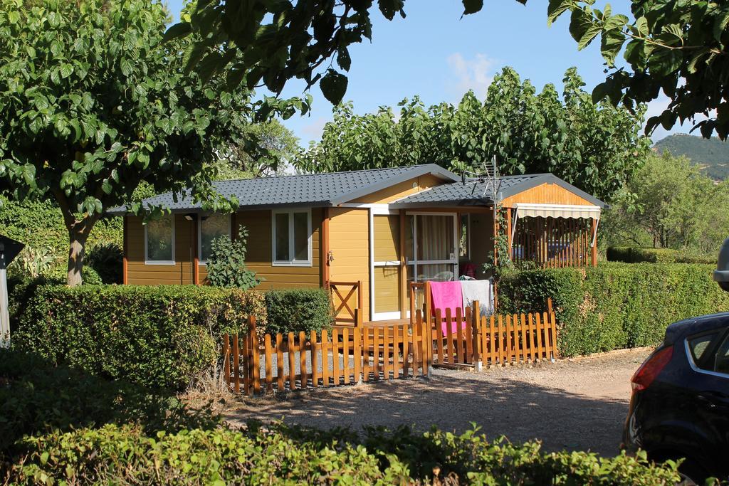 Montsant Park Camping & Bungalow Hotel Ulldemolins Buitenkant foto